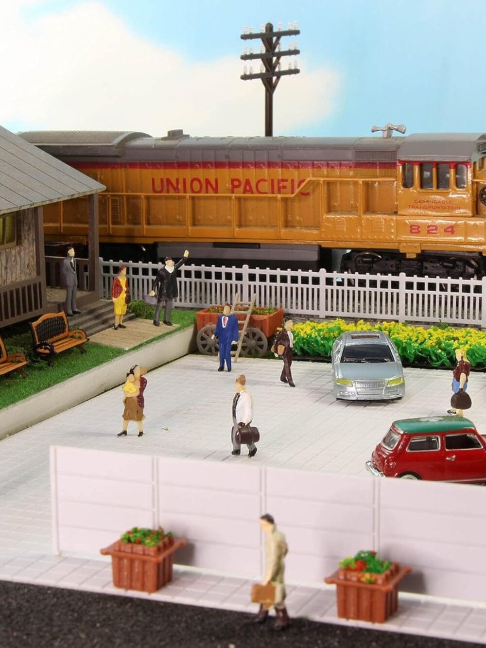 P8712 40pcs All Standing Pose Figures Assorted HO Scale Person Model Train Stree - Picture 8 of 9